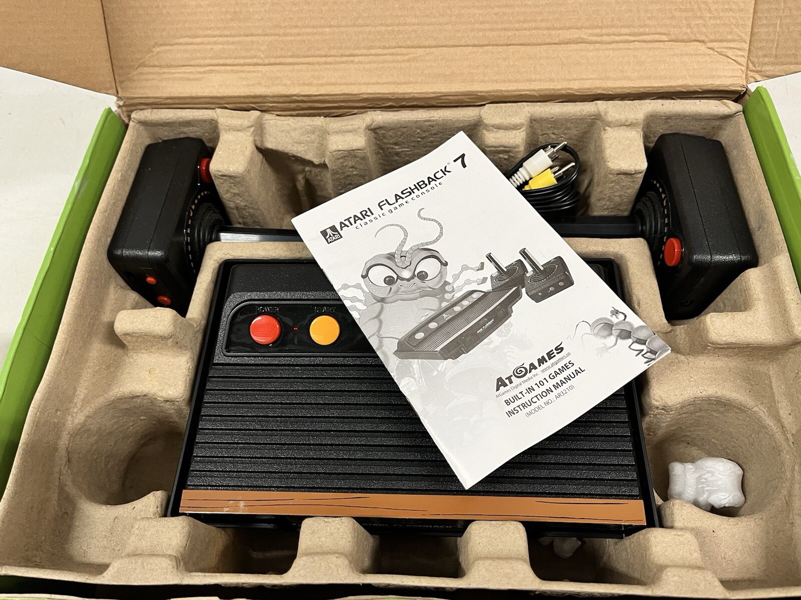 Atari 2600 Flashback Flash Back 7 Console System Complete in box VG/NM Free Ship