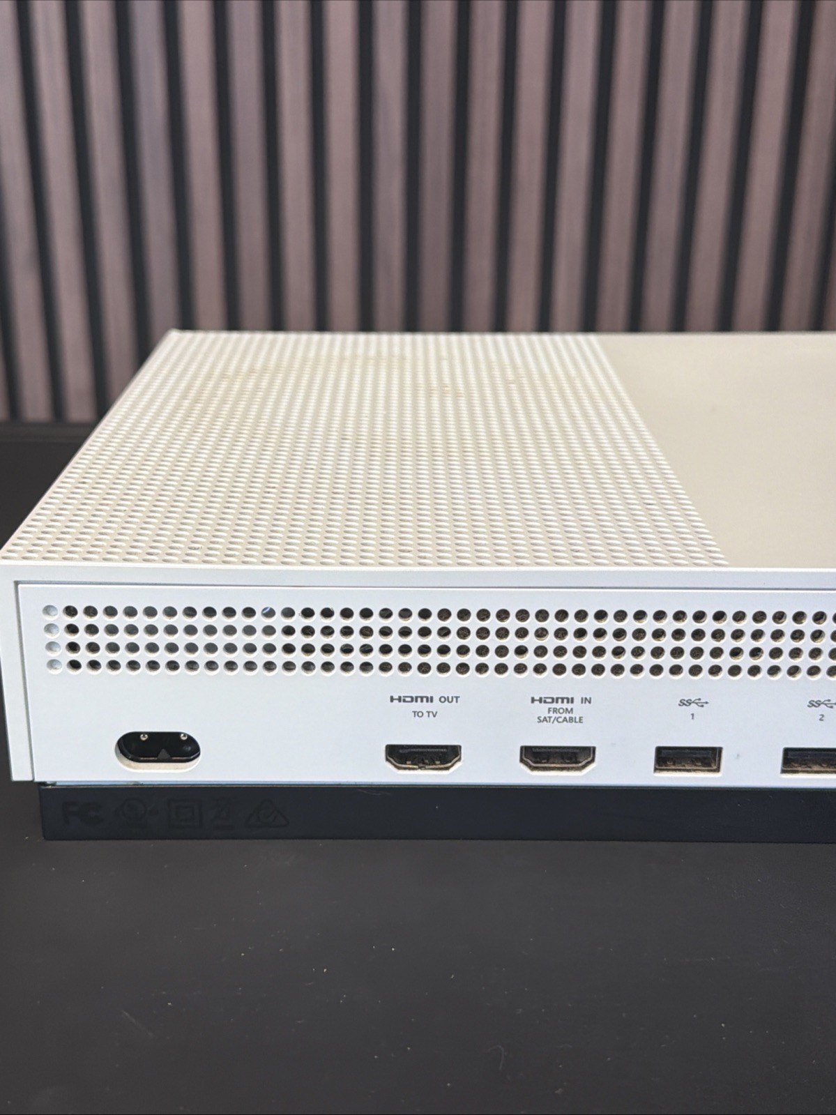 Microsoft Xbox One S Gaming System (Model 1681) 500 GB, Console Only – Tested