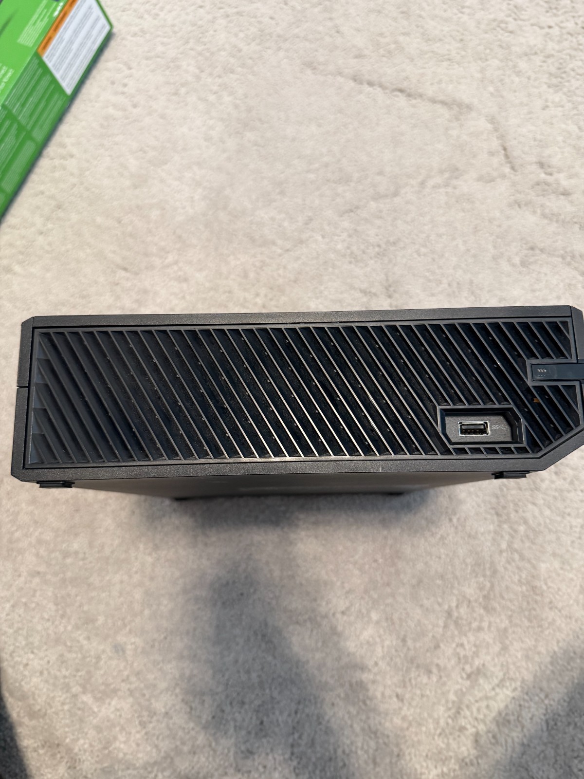 Microsoft Xbox One 500GB Console w/ 2 Games, 2 Controllers, Kinect, Cords, Lot