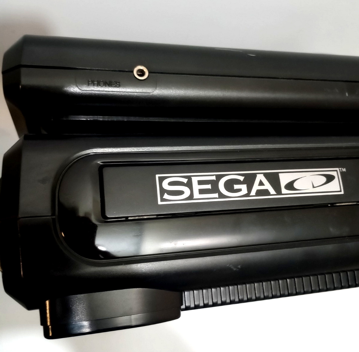 READ Sega CD, Model 1690 + Sega Genesis Model 1 UNTESTED FOR PARTS AS IS