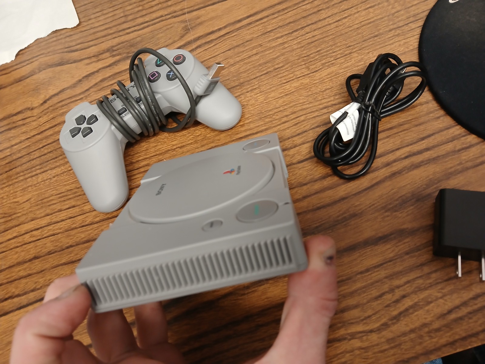 Sony PlayStation Classic Mini Console Gray SCPH-1000R/3003868 Controller & Box