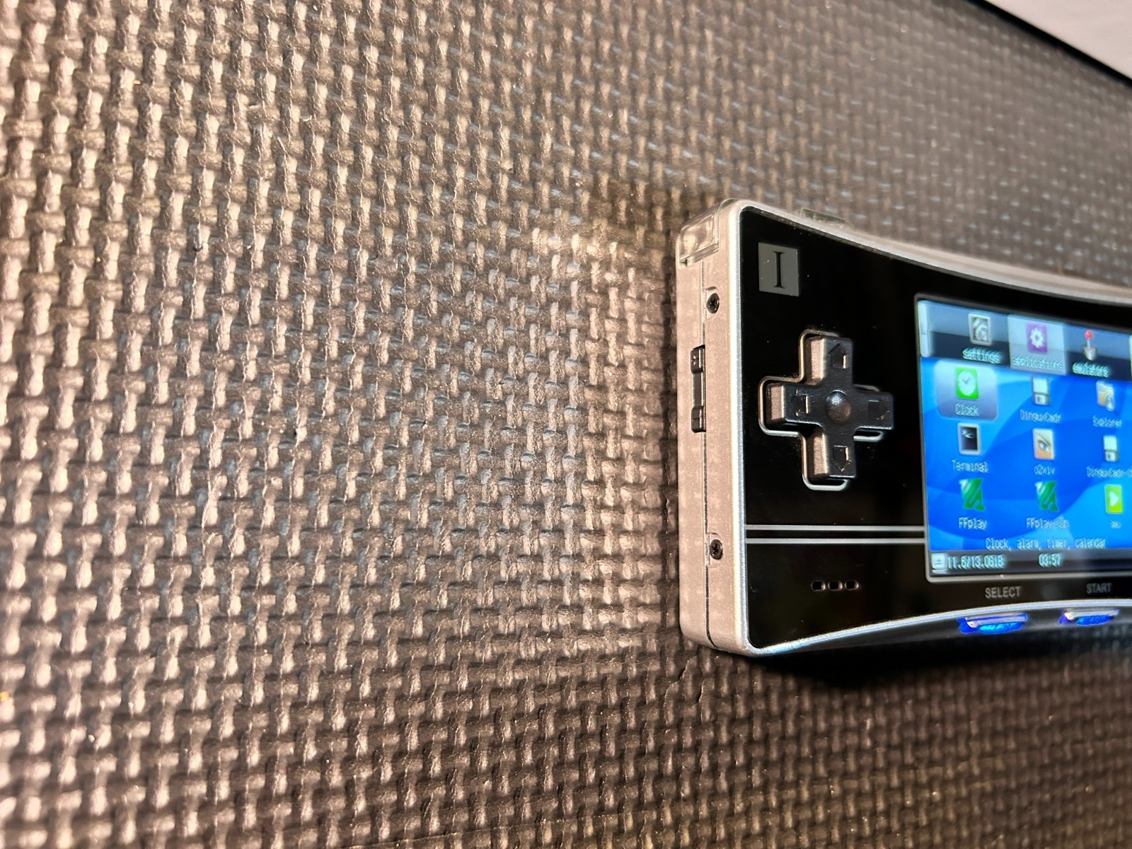 ANBERNIC RG300X (SILVER/BLACK) 64GB GAME (GXRG)