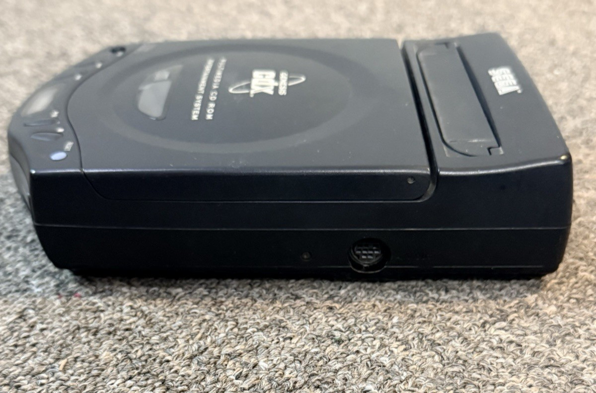 SEGA GENESIS CDX MK-4121 GAME SYSTEM W/ ECCO DOLPHIN ORIGINAL BOX ~ READ ~