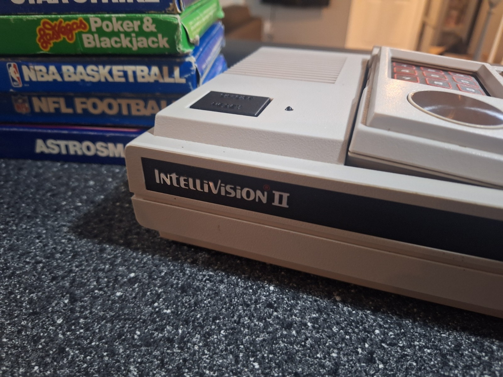 Mattel Intellivision II 2 Console Bundle With Games TESTED WORKING NO YELLOWING