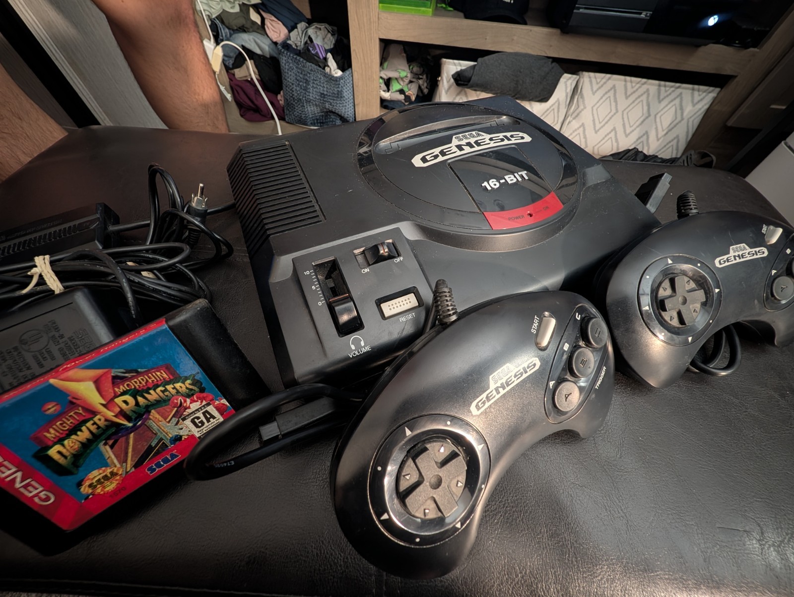 Sega Genesis Model 1601 16 Bit Console Bundle 2 Gamepads, 1 Game, Tested, OEM