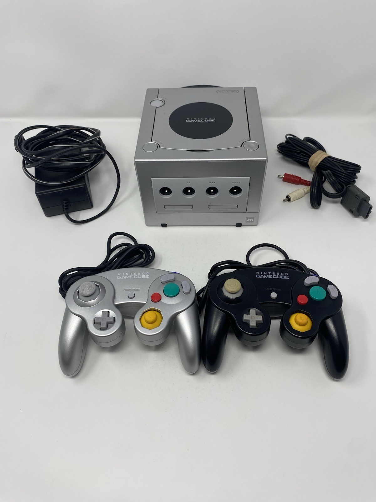 Nintendo GameCube Platinum Console Bundle DOL-101 w/ 2 OEM Controllers Tested