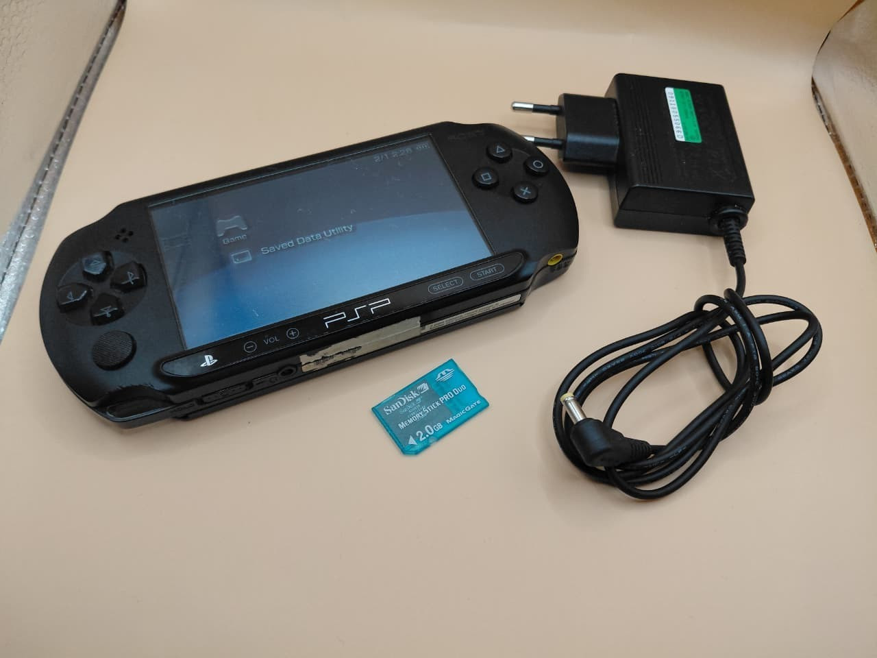 Sony PSP Street E1004 Black Console + 2GB + Charger | Tested & Working