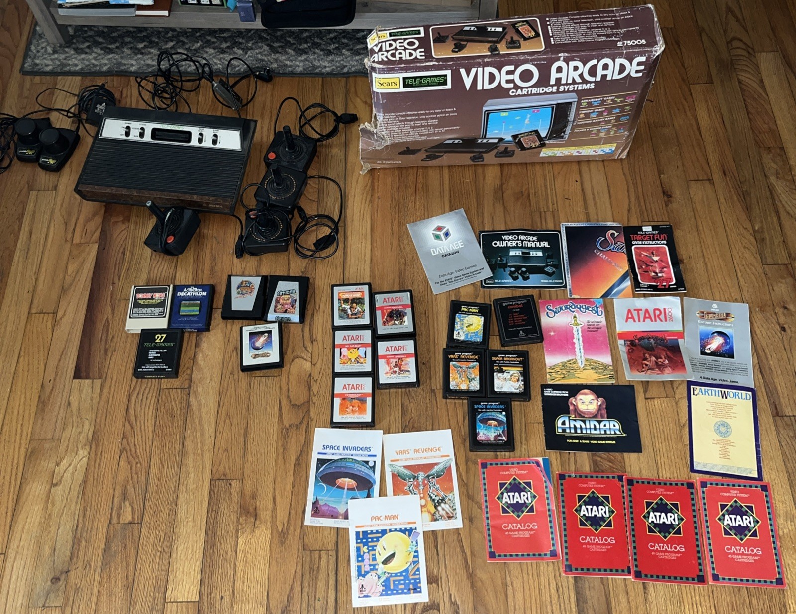 Sears Tele-Games Video Arcade Atari 2600 Console Wood 6 Controllers 16 Games