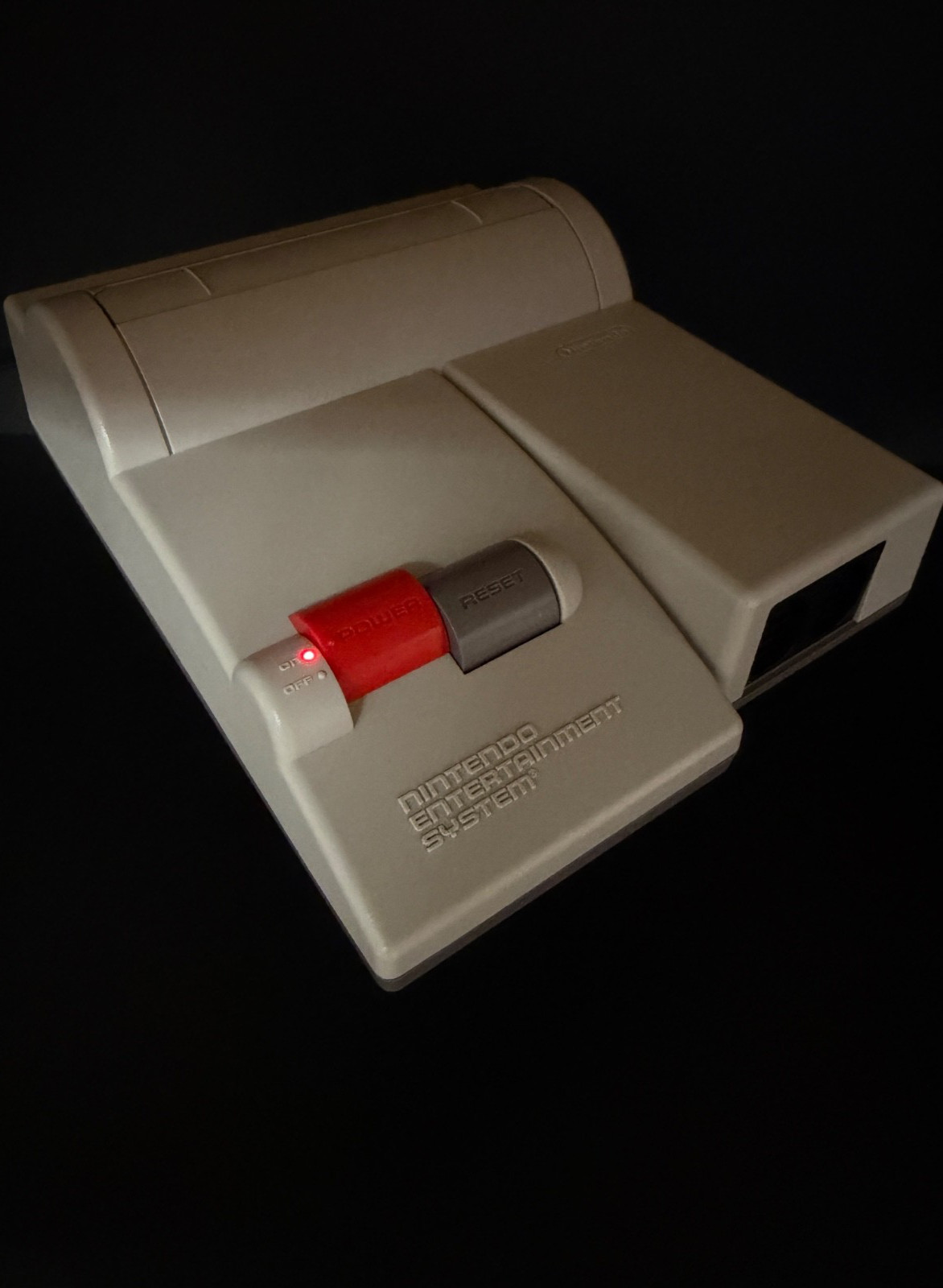 Nintendo NES – 101 Top Loader – Composite AV enhanced, SNES multi-out, re-capped