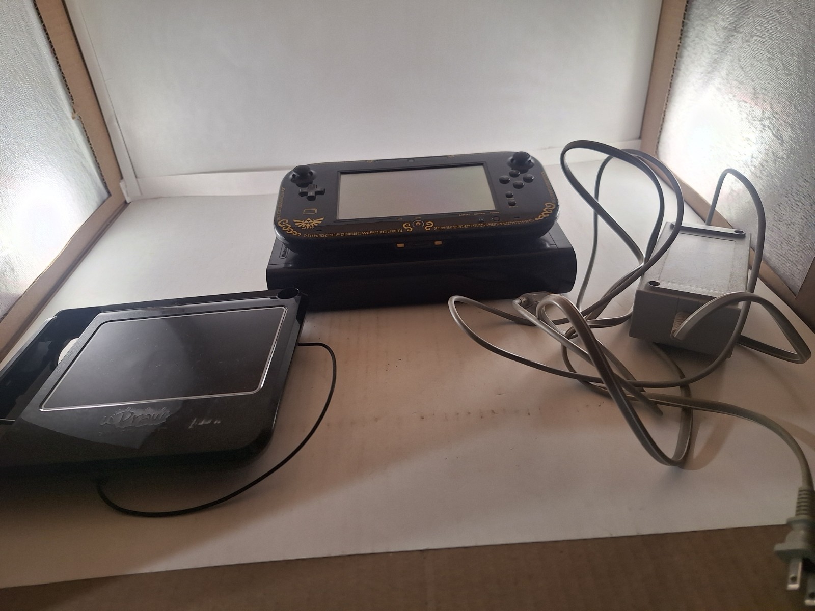 Nintendo Wii U Console 32GB Legend of Zelda WIND WAKER EDITION HD Deluxe WiiU