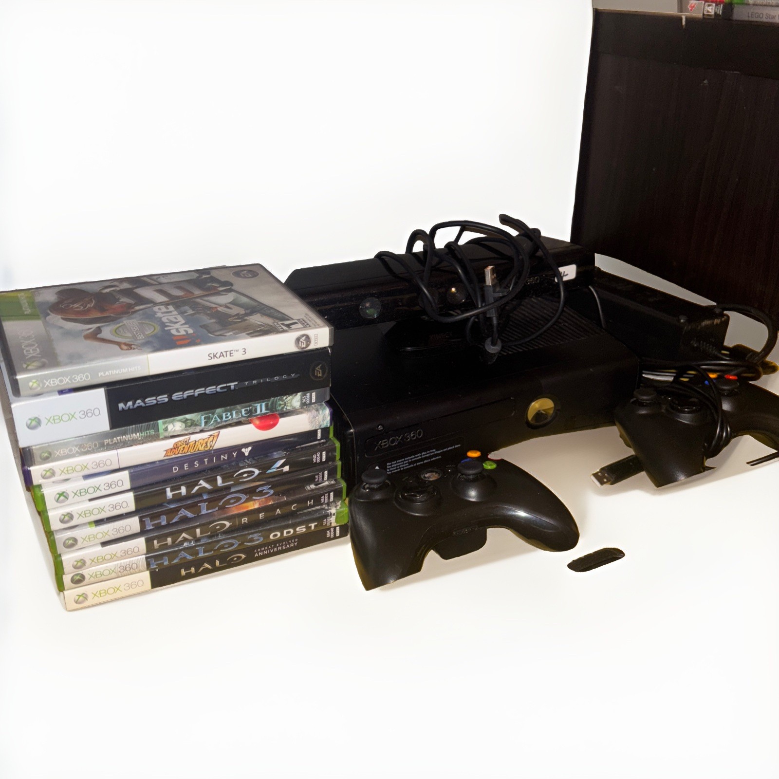 Xbox 360 Slim Bundle 320GBs Console Bundle 10 Games 2 Controller Tested, Kinect