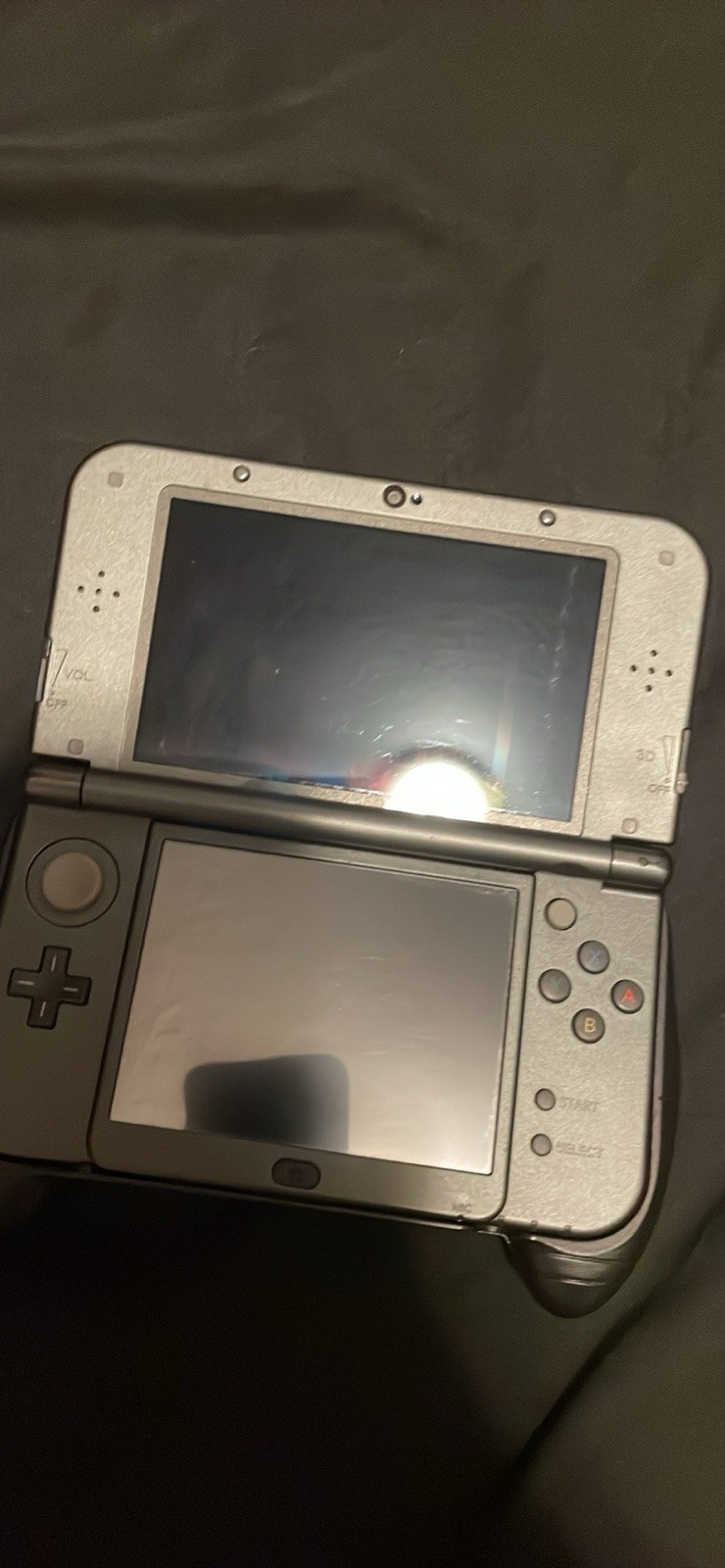 Nintendo 3DS XL Gray Handheld System Console Wi-Fi, Headphone Jack