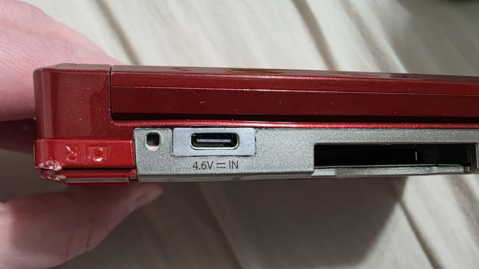 Nintendo 3DS Handheld System – USBC Charge Port – Flame Red
