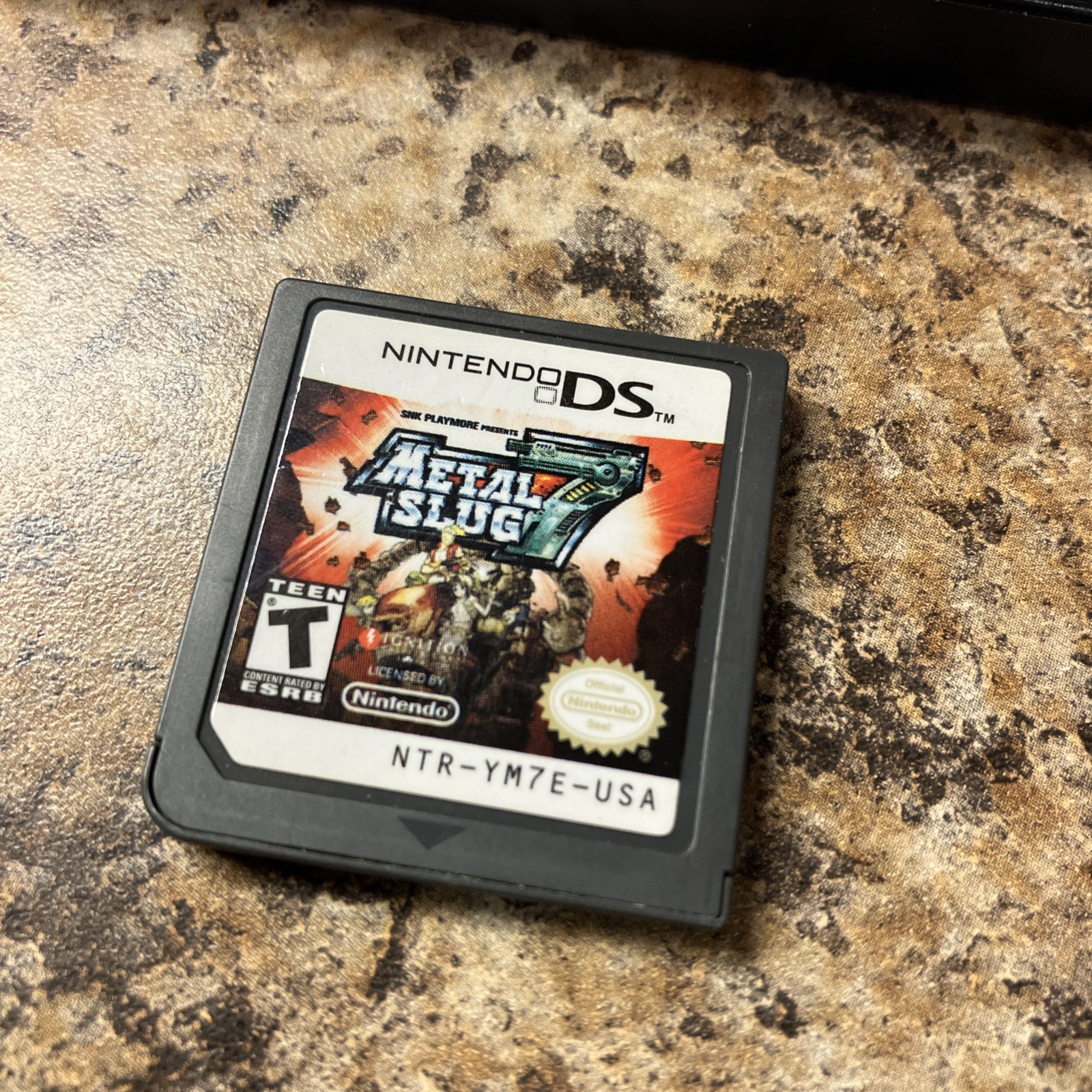 Nintendo DSi TWL-001 2008 Black Fully Functional No Stylus Includes Metal Slug 7