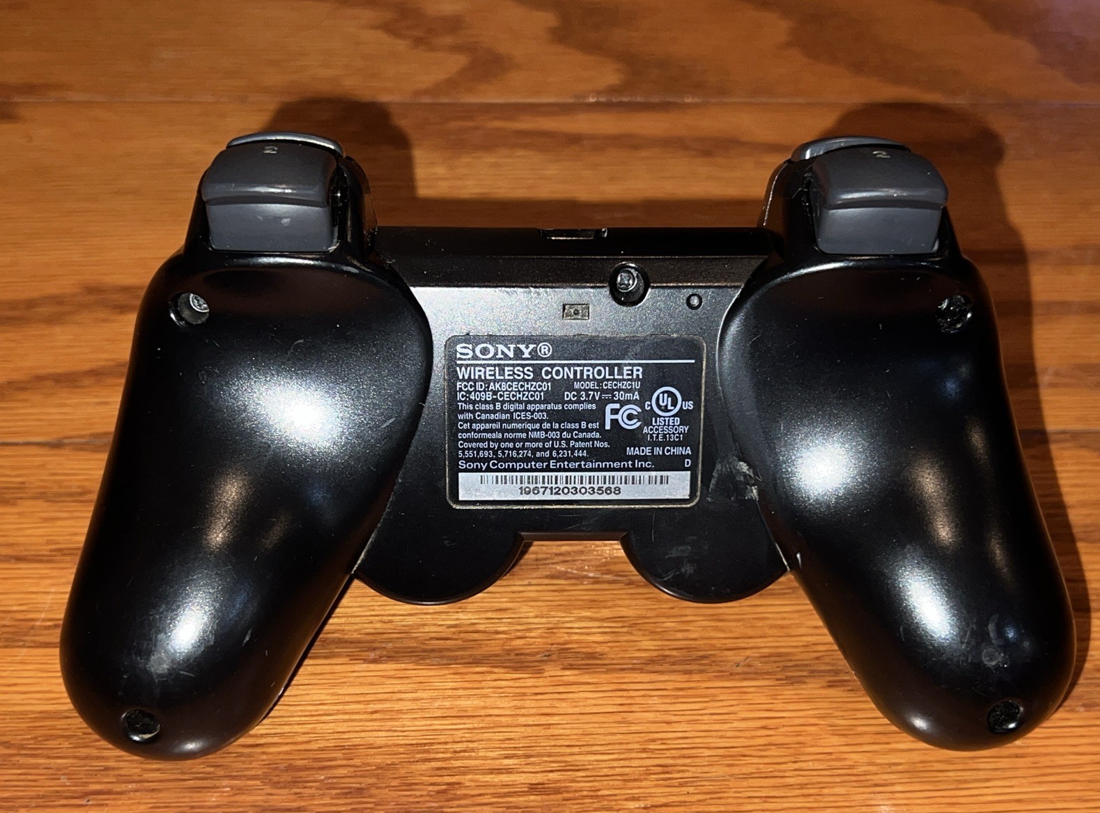 Sony PlayStation 3 Launch Edition 40GB CECHH01 W/ Sixaxis controller and cables