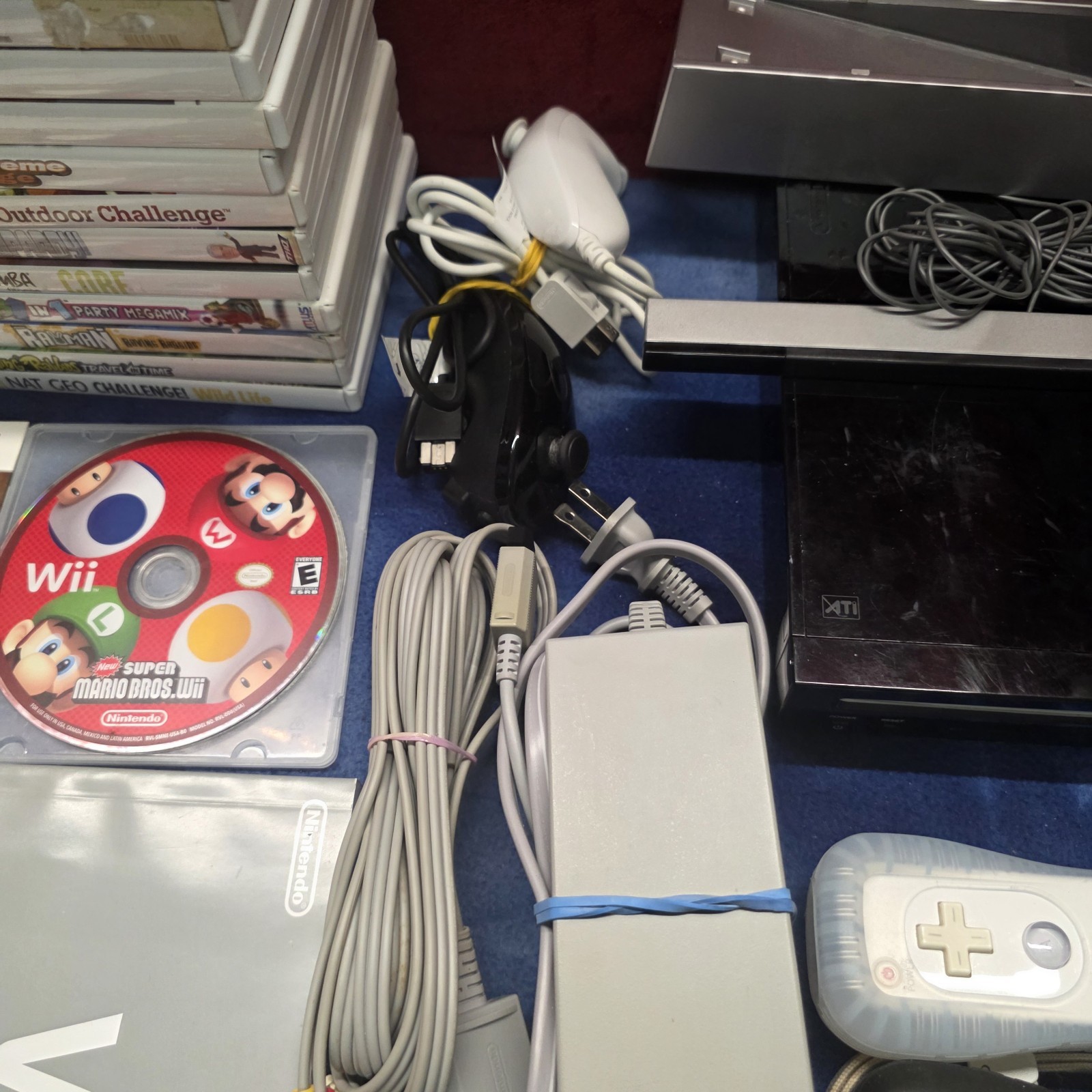 Nintendo Wii Bundle Lot w/Accessories + Mario Party 8, Wii Sports Resort, etc #1