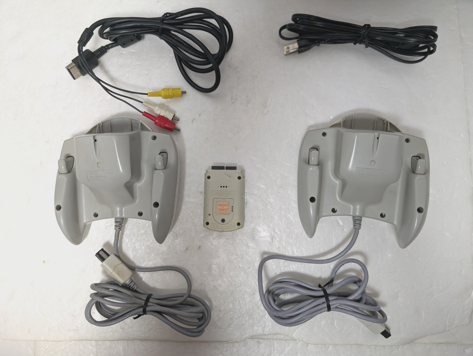 SEGA Dreamcast Console 2 Controller Visual Memory Marvel vs Capcom 2 Japan