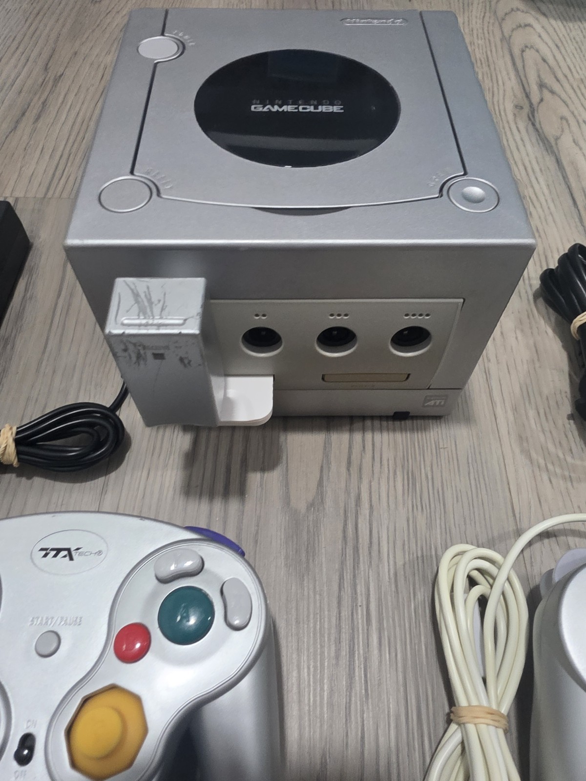 Nintendo GameCube Platinum Console – Silver (READ)