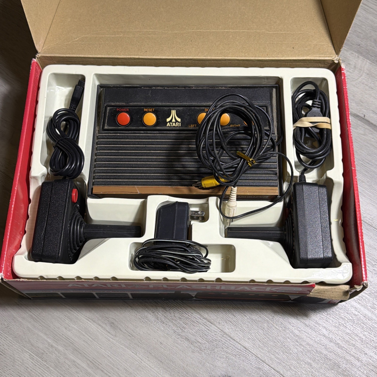 Atari Flashback 2 Launch Edition Black Plug&Play TV Game (PAL)