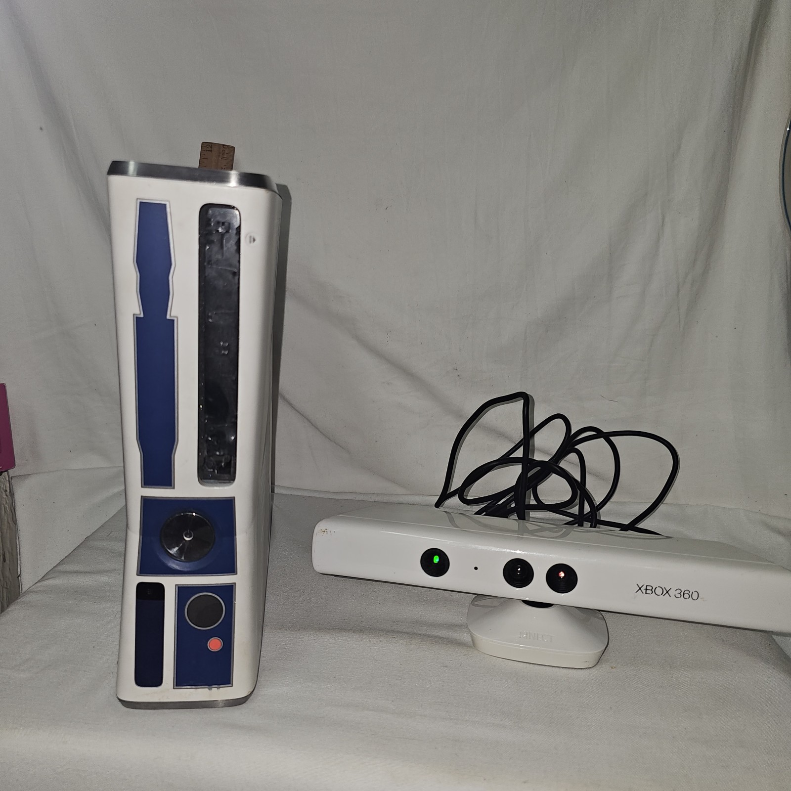 Microsoft Xbox 360 S R2D2 Star Wars Limited Edition Console FOR PARTS OR REPAIR