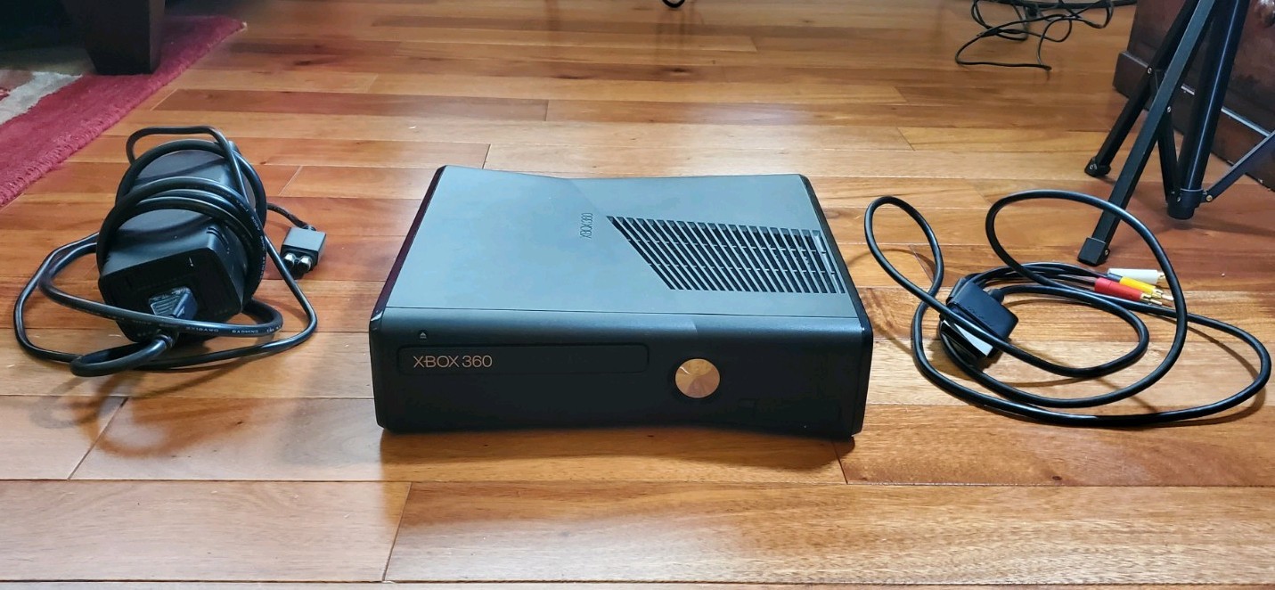 Xbox 360 S Console Black (read description)