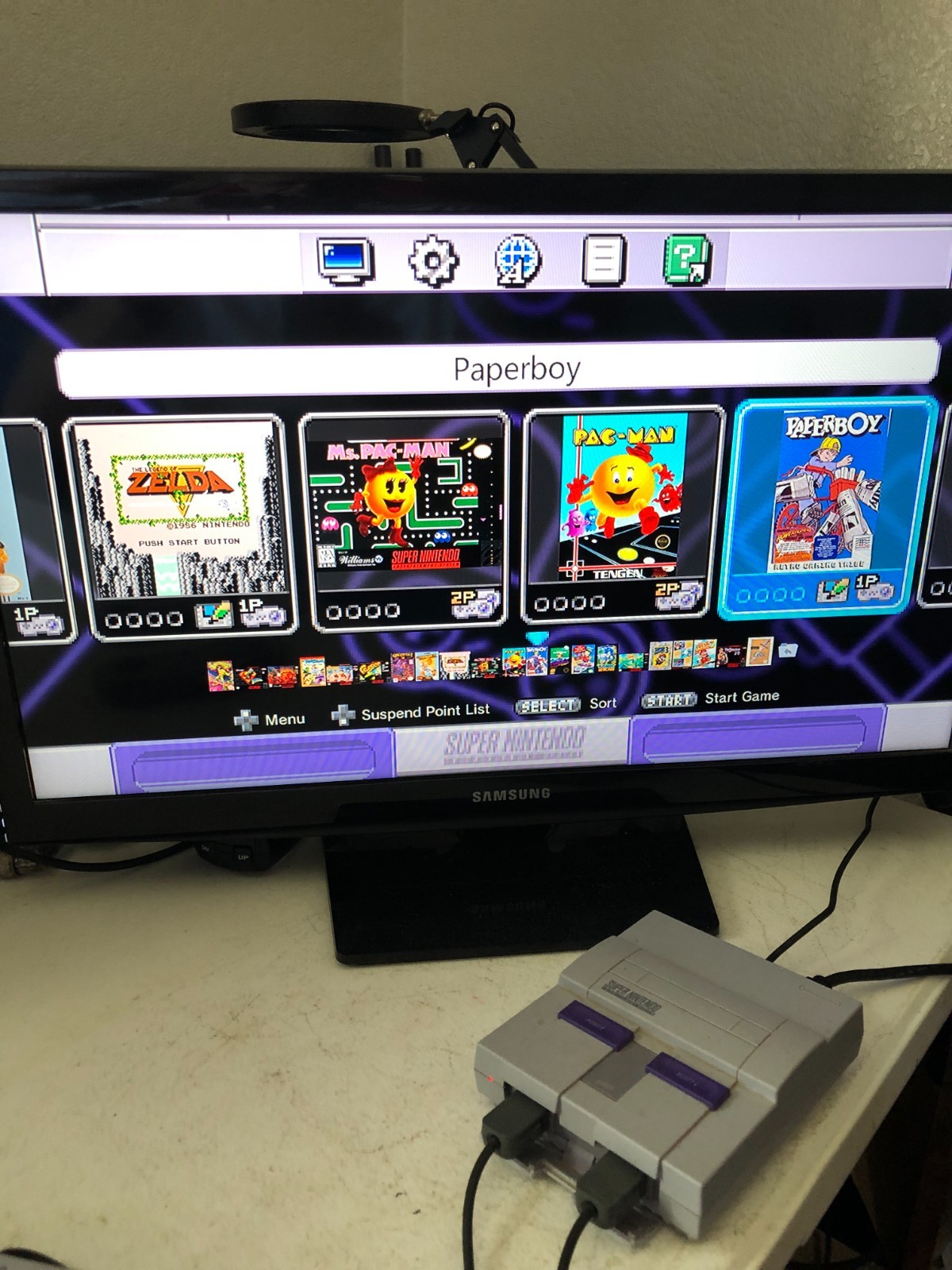 Nintendo Super NES Control Deck Mini SNES Classic Edition CLV-201, 2 Controllers