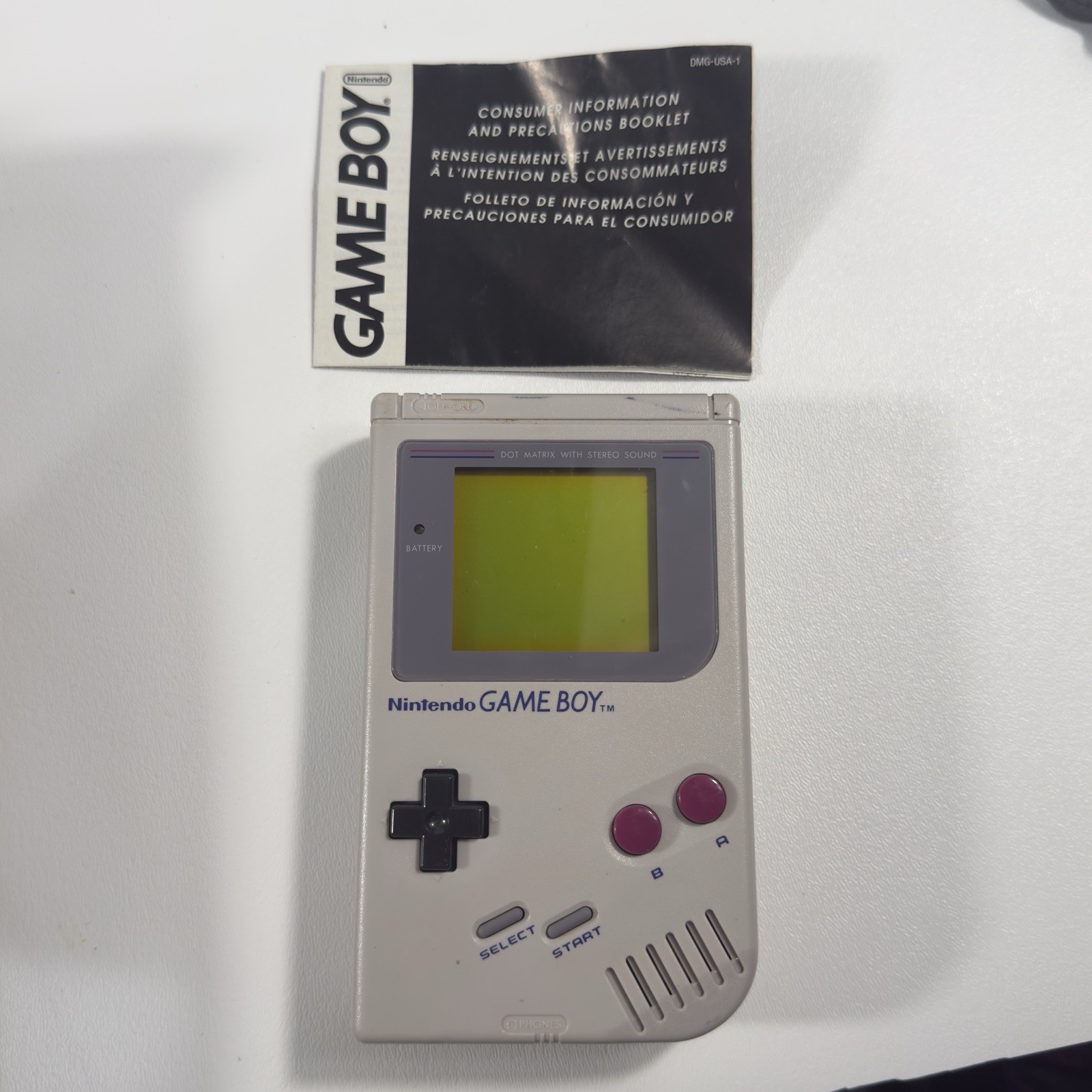Nintendo Game Boy DMG-01 Gray Console w/ manual Lot w/ Games, Light Boy, Case