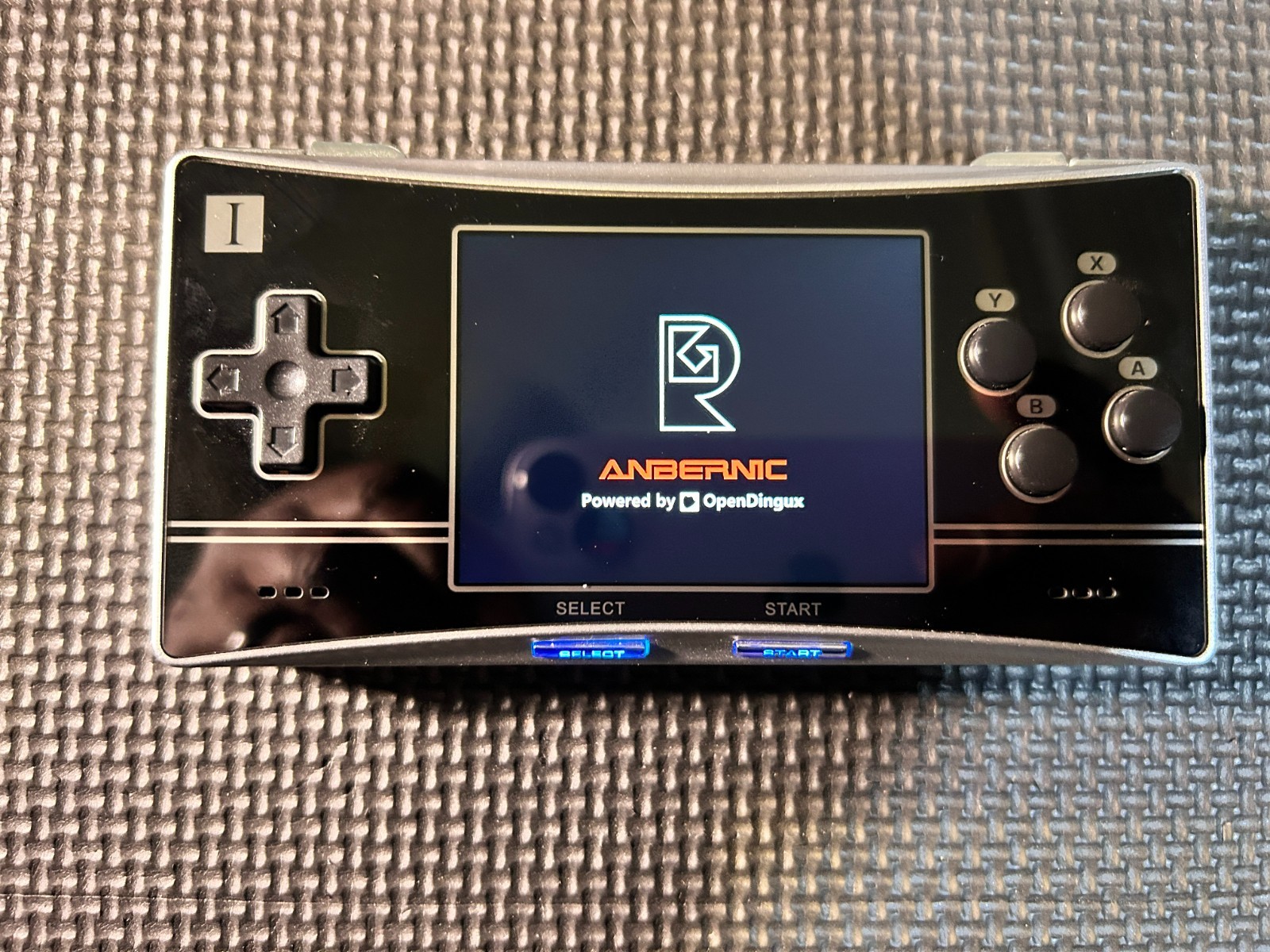 ANBERNIC RG300X (SILVER/BLACK) 64GB GAME (GXRG)