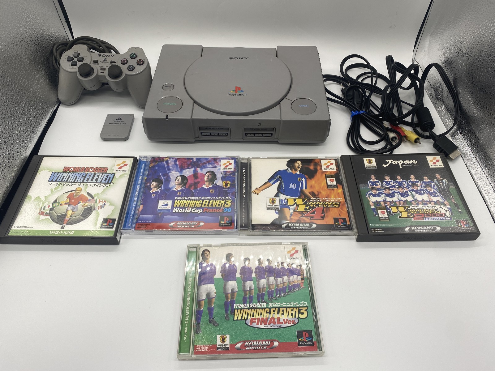 PlayStation 1 PS1 Console w/ WINNING ELEVEN 97 3 series 5 set SCPH-7000 JP Ver.
