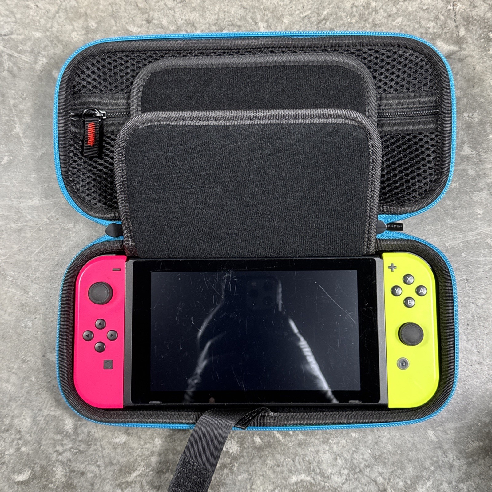 Nintendo Switch V2 Console HAC-001(02) Bundle Case Dock Cables Joy-Cons Tested