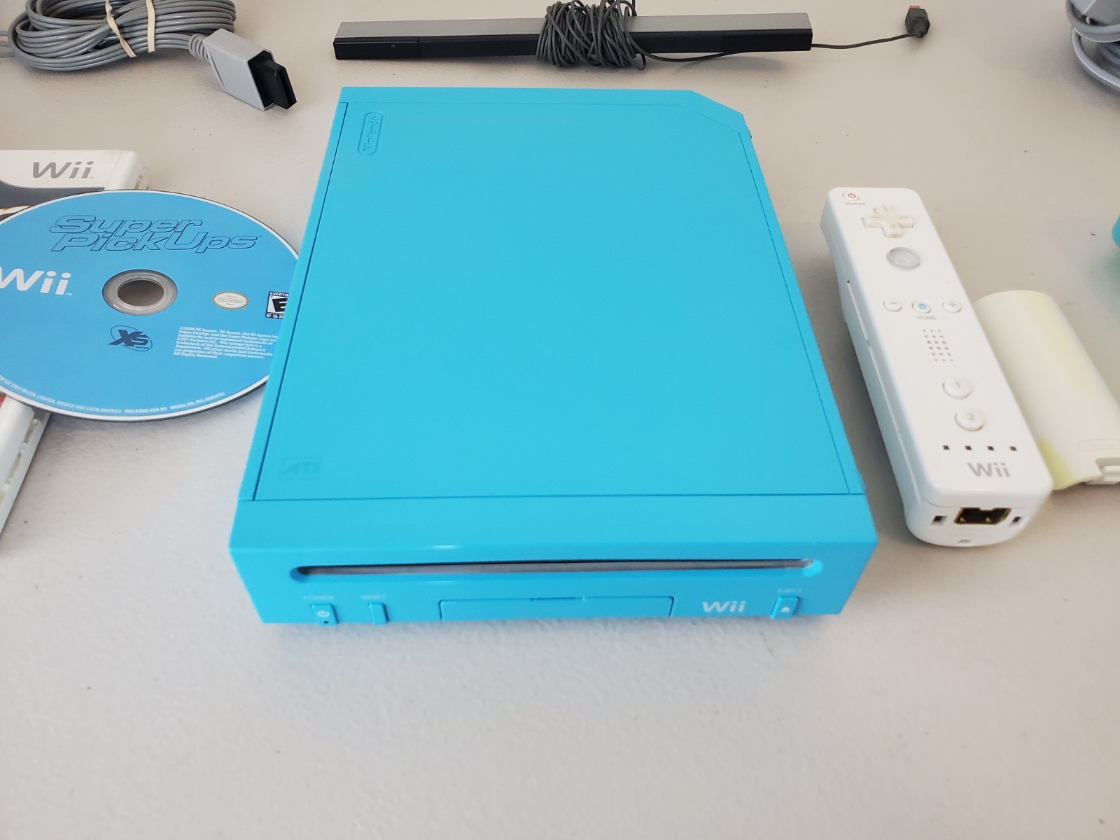 Blue Nintendo Wii Console System Bundle w/ Game Nunchuck TESTED! Wonder