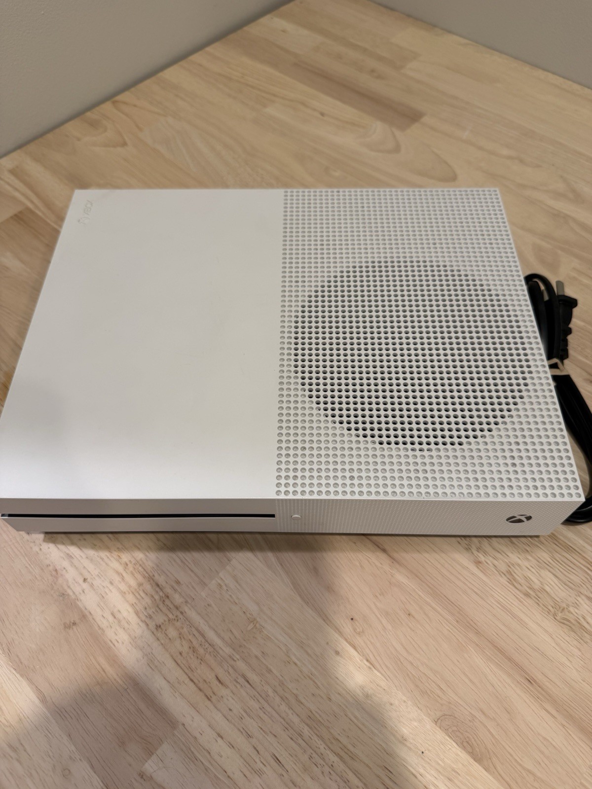 Microsoft Xbox One S 500GB, Stripped Cleaned And New Thermal Paste