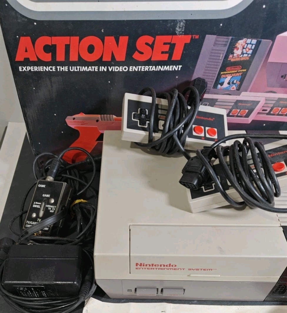 Nintendo NES Console with Original Box, Zapper, Controllers, Instructions, Cords