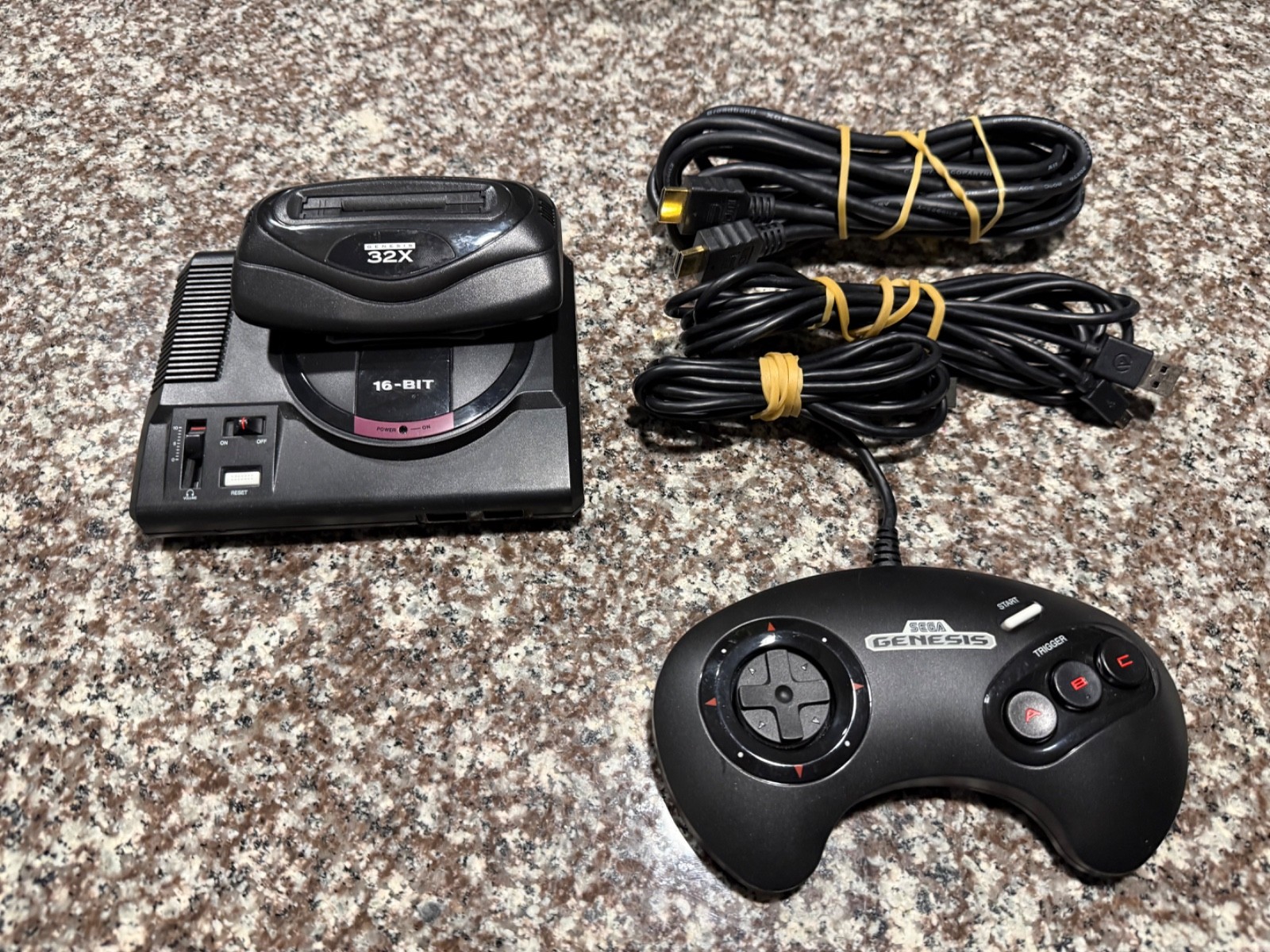 32X Genesis mini, US version. Ultra Rare!