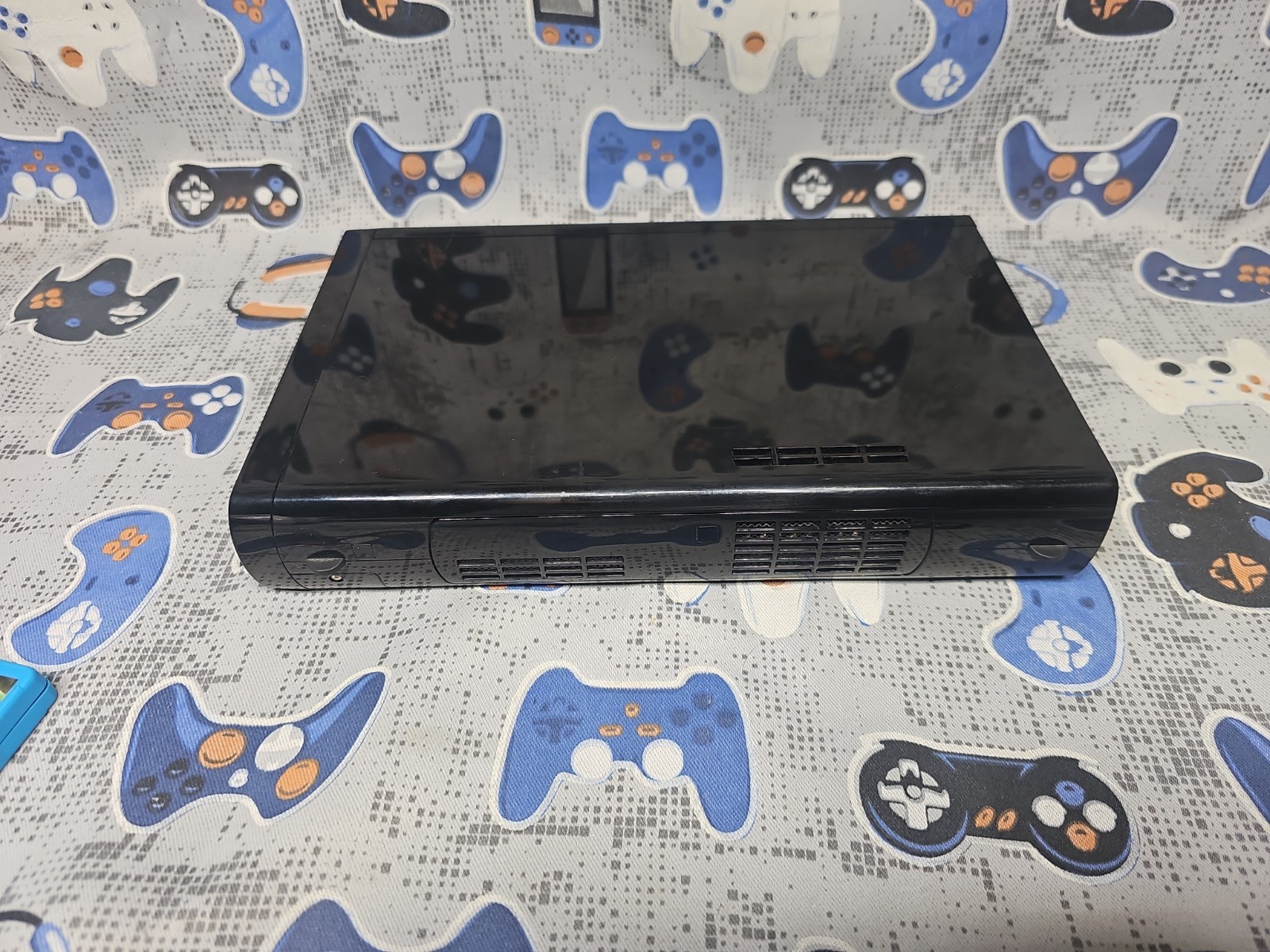 Nintendo Wii U 32GB Deluxe Black WUP-101(02) W/2 Games CLEANED & TESTED