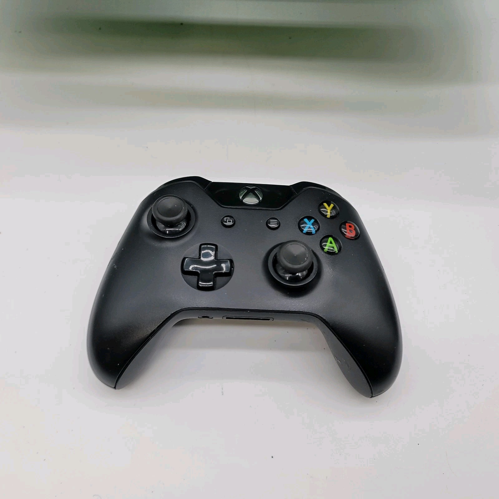 Xbox One Console w/ Kinect Controller Power Tested Works No HDMI Cable