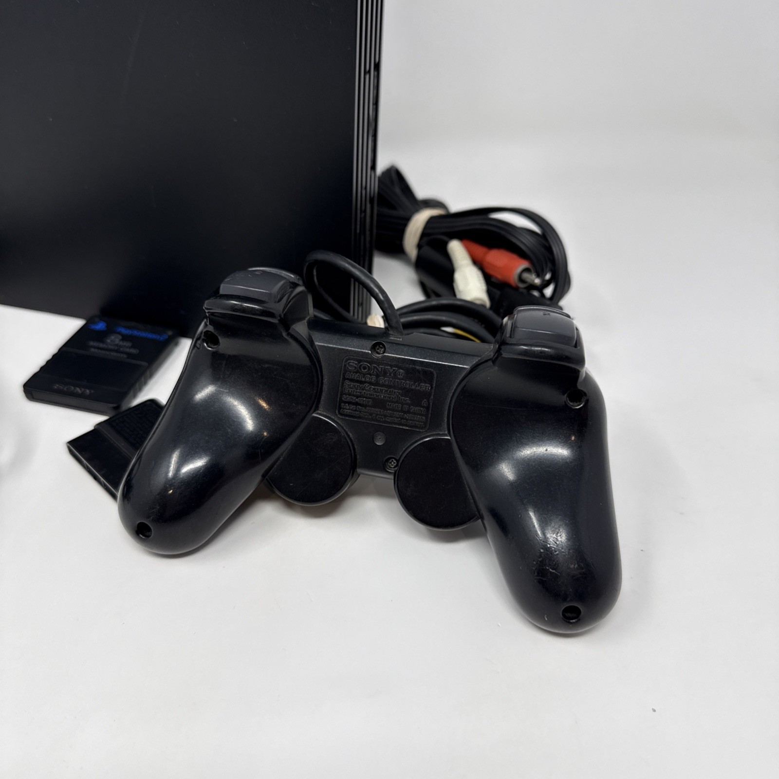 Sony Playstation 2 PS2 Fat Console W/ Cables And Memory Card (SCPH-39001) Works