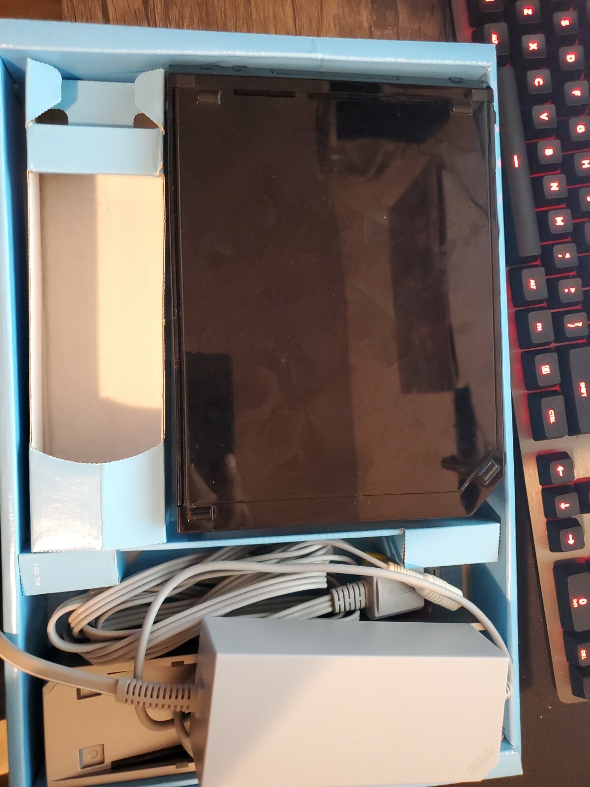 Nintendo Wii – Black. With Call of duty: Black ops and Disney’s Tangled