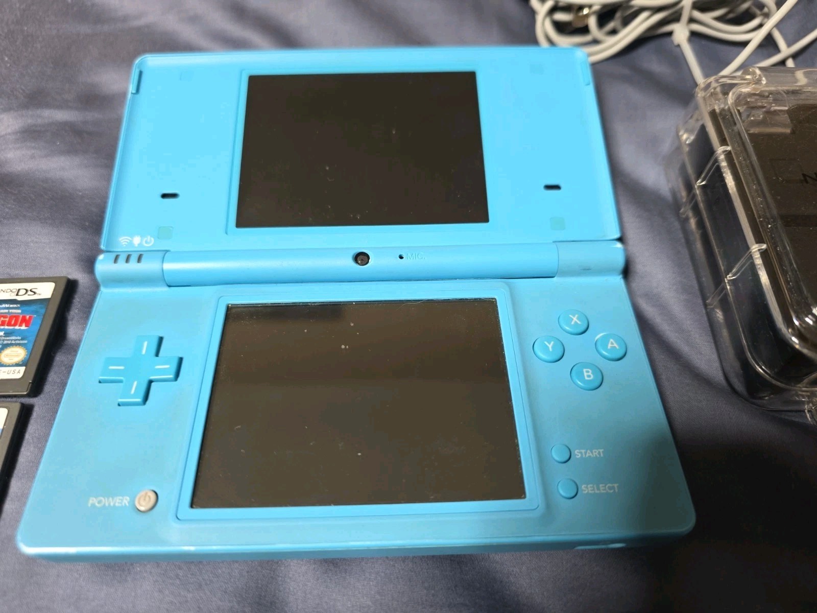 Nintendo Blue DSi Working With 2 Games And Game Case TWL001
