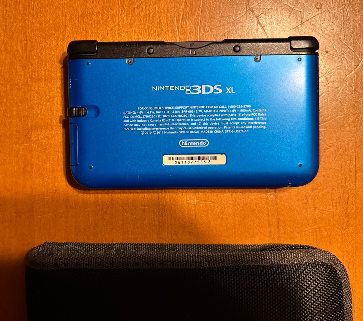 Nintendo 3DS XL Console+ Carrying Case – Game Not Included -Tested – No Charger