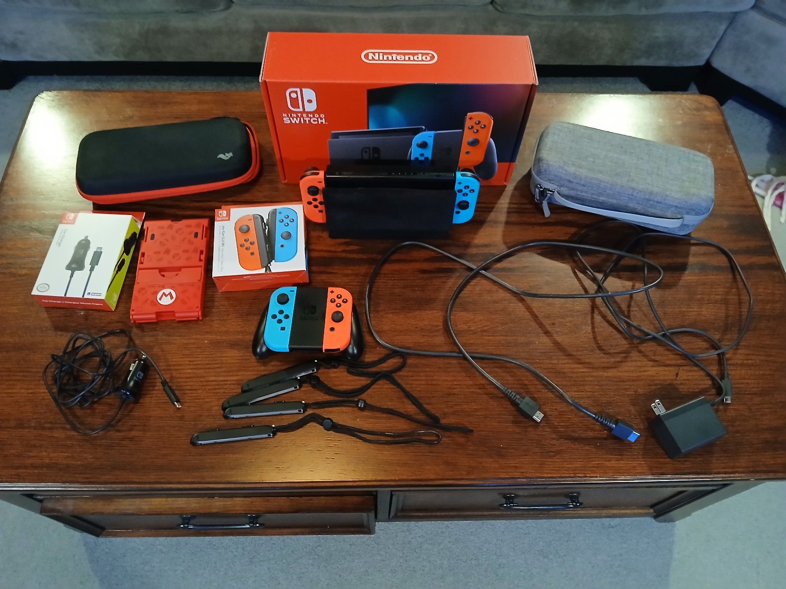 2020 Nintendo Switch 32GB Game Console Neon Red Neon Blue Joy-Cons Cases Lot Set