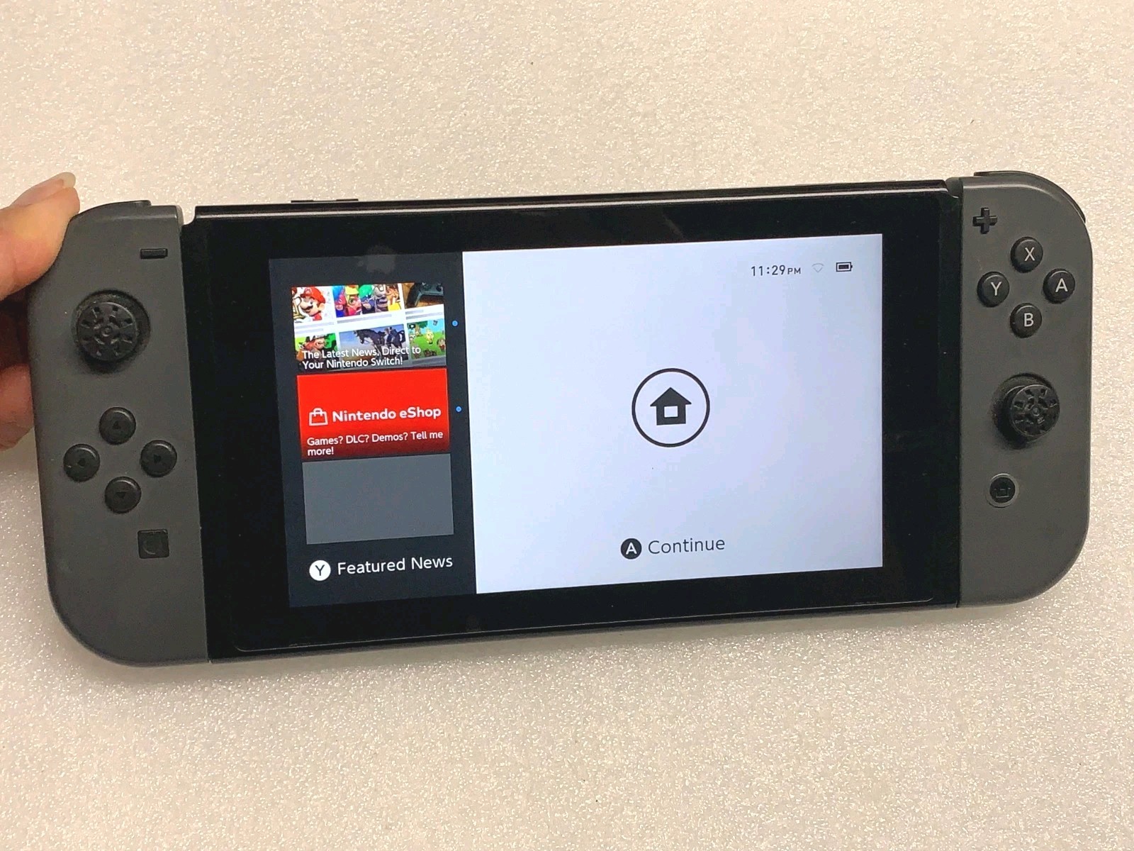 Nintendo Switch V2 Handheld Video Game Console – HAC-001(-01) – Grey **READ**