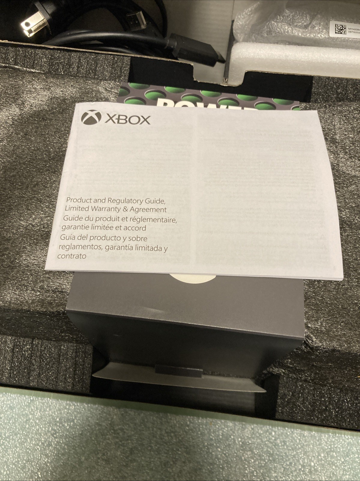 Microsoft Xbox Series X 1TB SSD Gaming Console Black RRT-00001 *HARDLY USED*