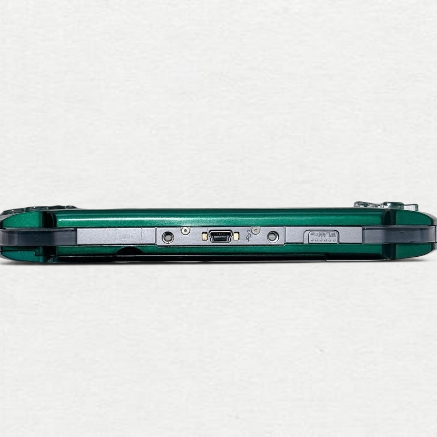 Sony PlayStation PSP 3000 Green Region Free Wi-Fi CapabilityInternet Browsing