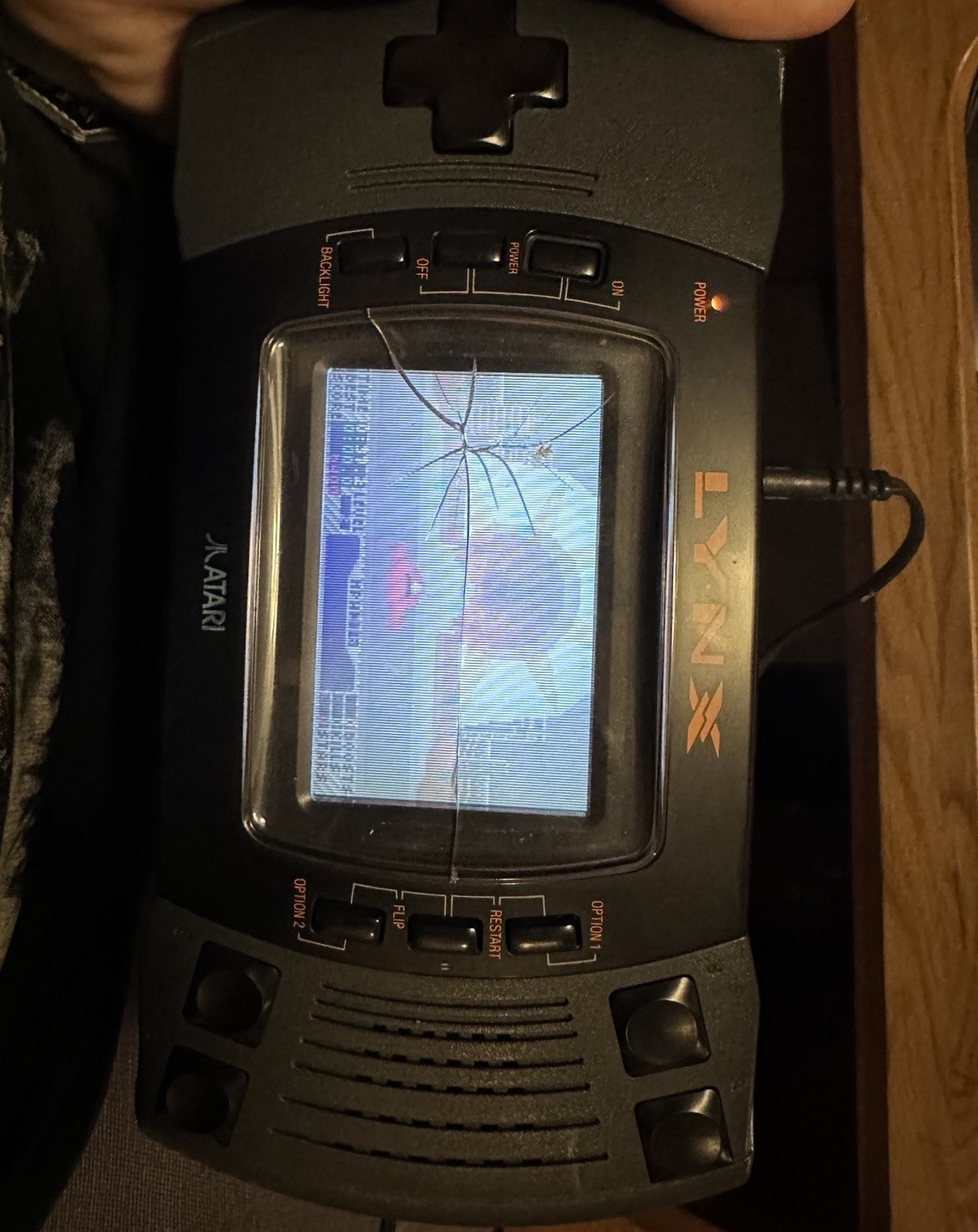 Vintage ATARI LYNX 2 Console With Stun Runner Damaged Screen Working Condition