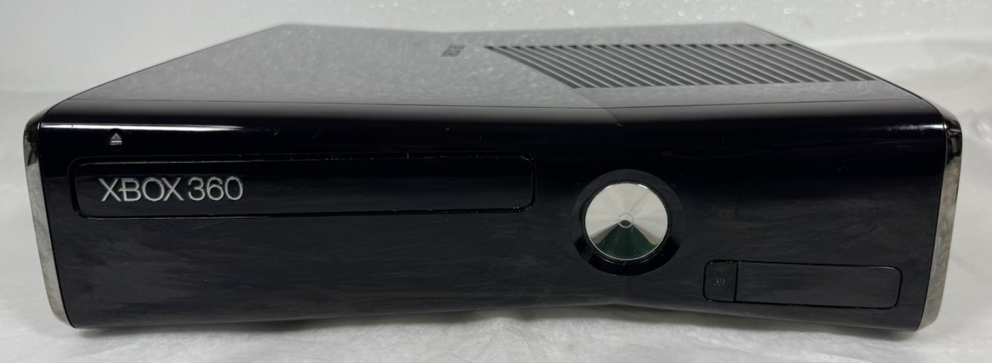 xbox 360 Slim Model 1439 Bundle 250 GB HD In Original Box Tested