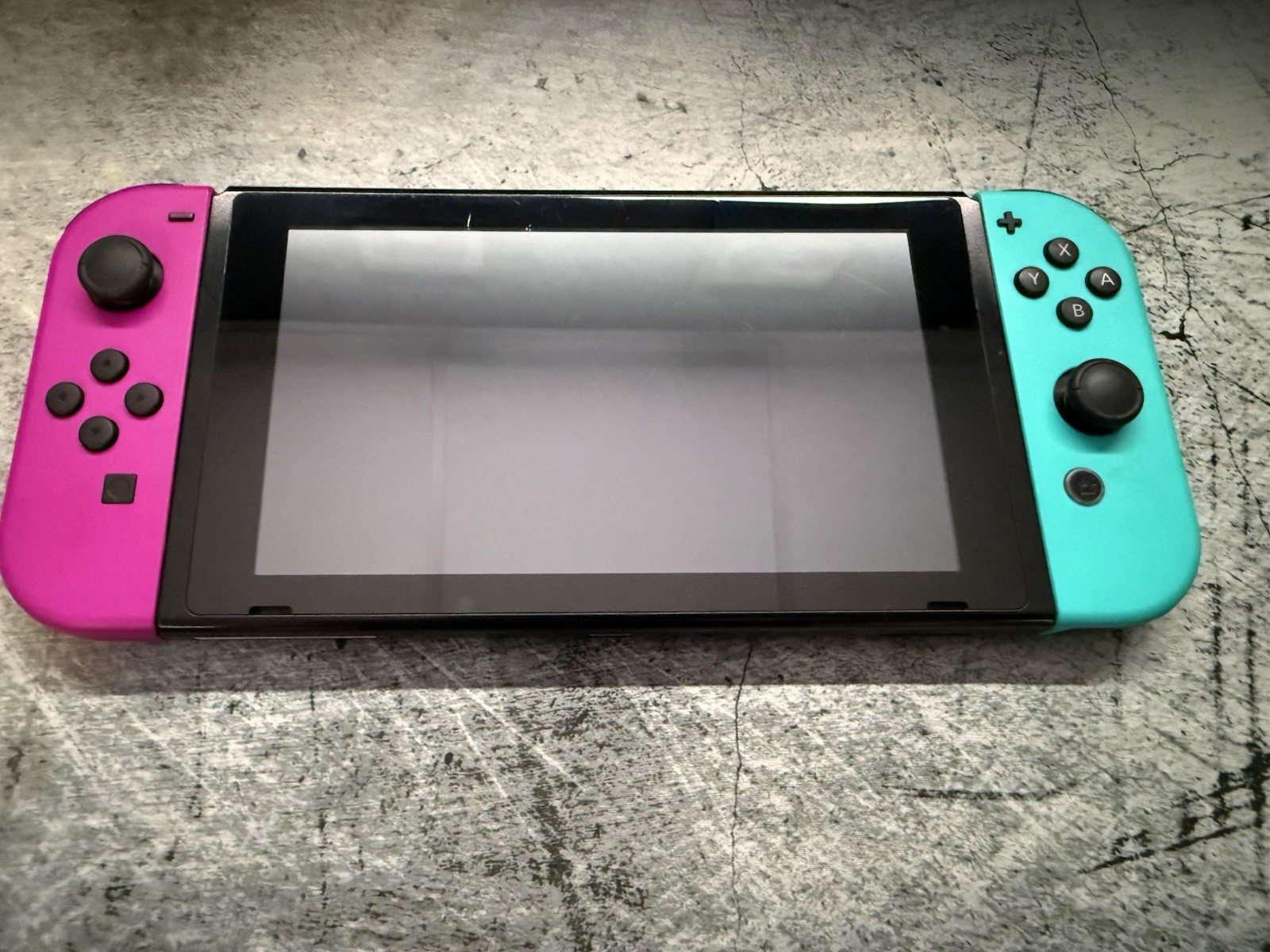 Nintendo Switch HAC-001 32gb Purple/Blue Joy Con Charger & Dock Bundle