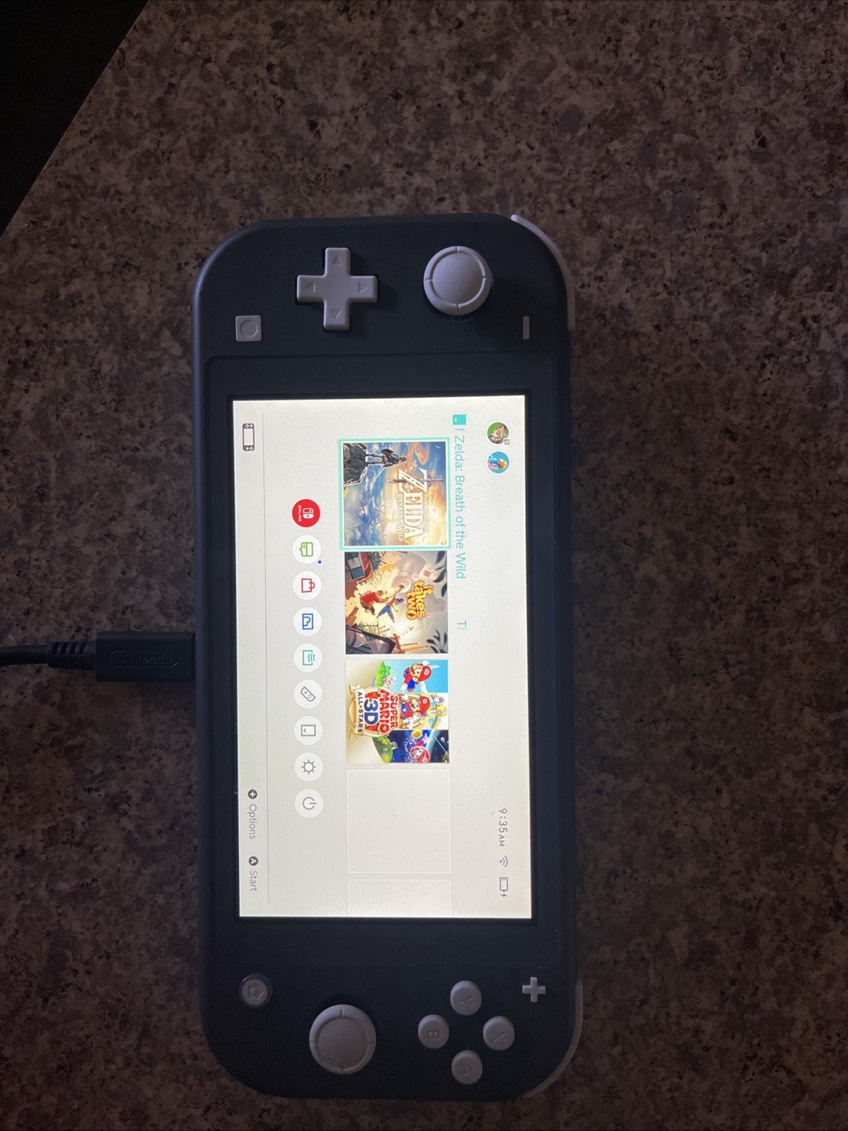 Nintendo switch lite With Zelda Breath Of The Wild