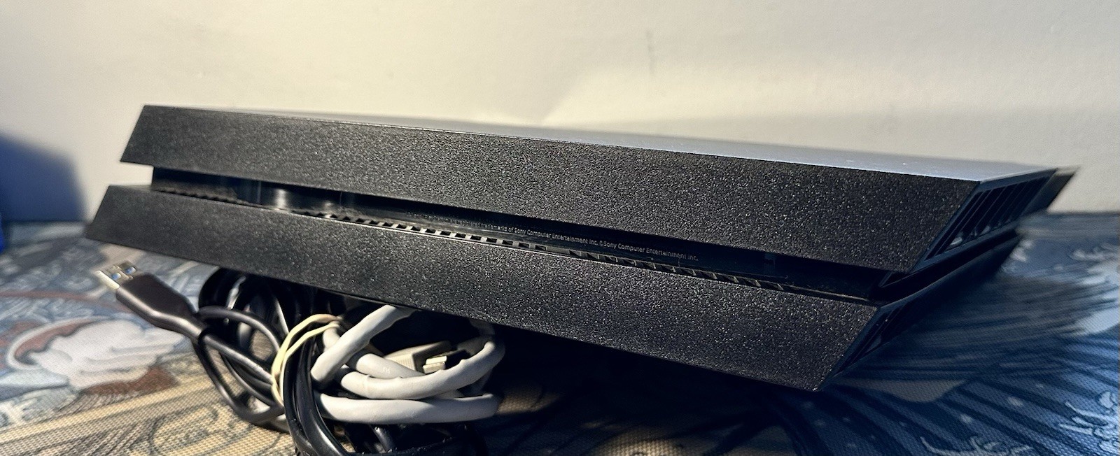 Sony PlayStation 4 PS4 CUH-1115A 500GB Video Game Console Bundle w/1 Controller