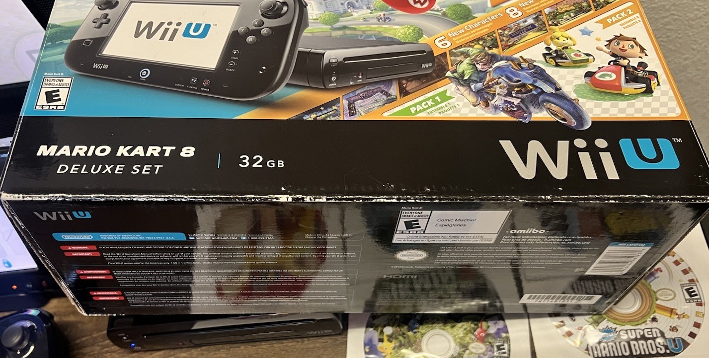 Nintendo Wii U 32GB Mario Kart 8 Deluxe Bundle – CIB + Mario, DK, Sonic, Pikmin